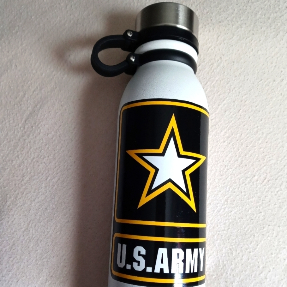 Brand new US Army White stainless steel vacuum insulated bottle 20.2 FL OZ